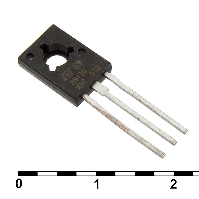 BD136 JSCJ биполярный транзистор PNP, -45, -1.5 А, TO-126